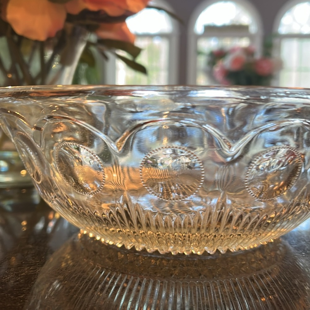 Antique US Glass Co. Manhattan Clear Round Bowl 8½"